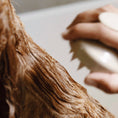 Charger l'image dans la visionneuse de la galerie, Brosse en silicone pour le bain
